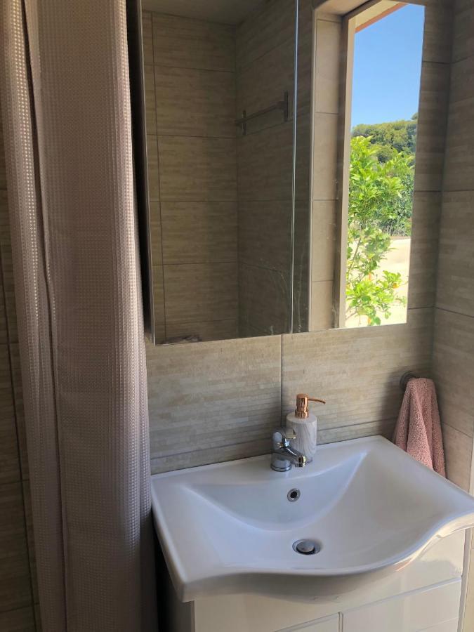 Converted Shed Studio & Garden Hanging Bed Porto Rafti Ngoại thất bức ảnh